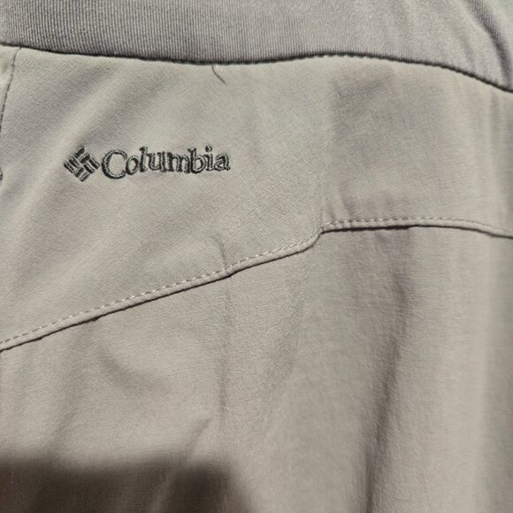 ⛰️ Columbia Gray Skirt – Omni-Shield Repellency, Size L ⛰️ Like New - Picture 3 of 4